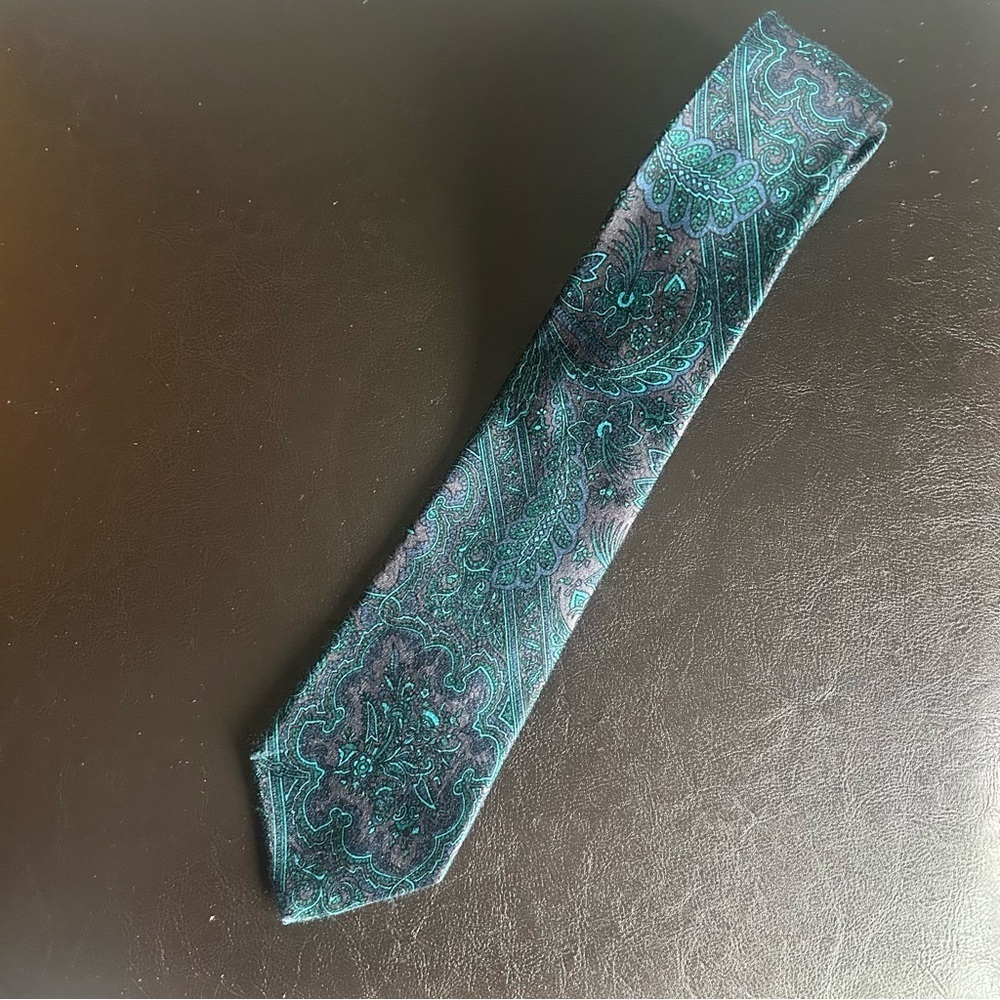 Luca Franzini (Tie Rack) 100% Silk Blue/Green Paisley Print Tie